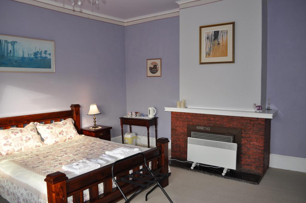 Roslyn House Bed & Breakfast Bushy Park Bagian luar foto