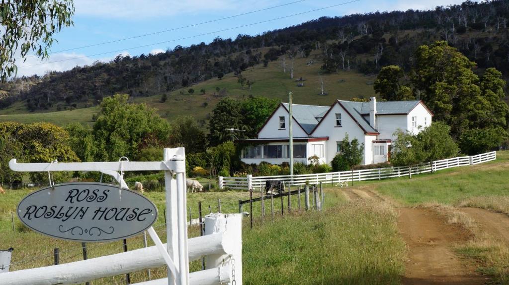 Roslyn House Bed & Breakfast Bushy Park Bagian luar foto
