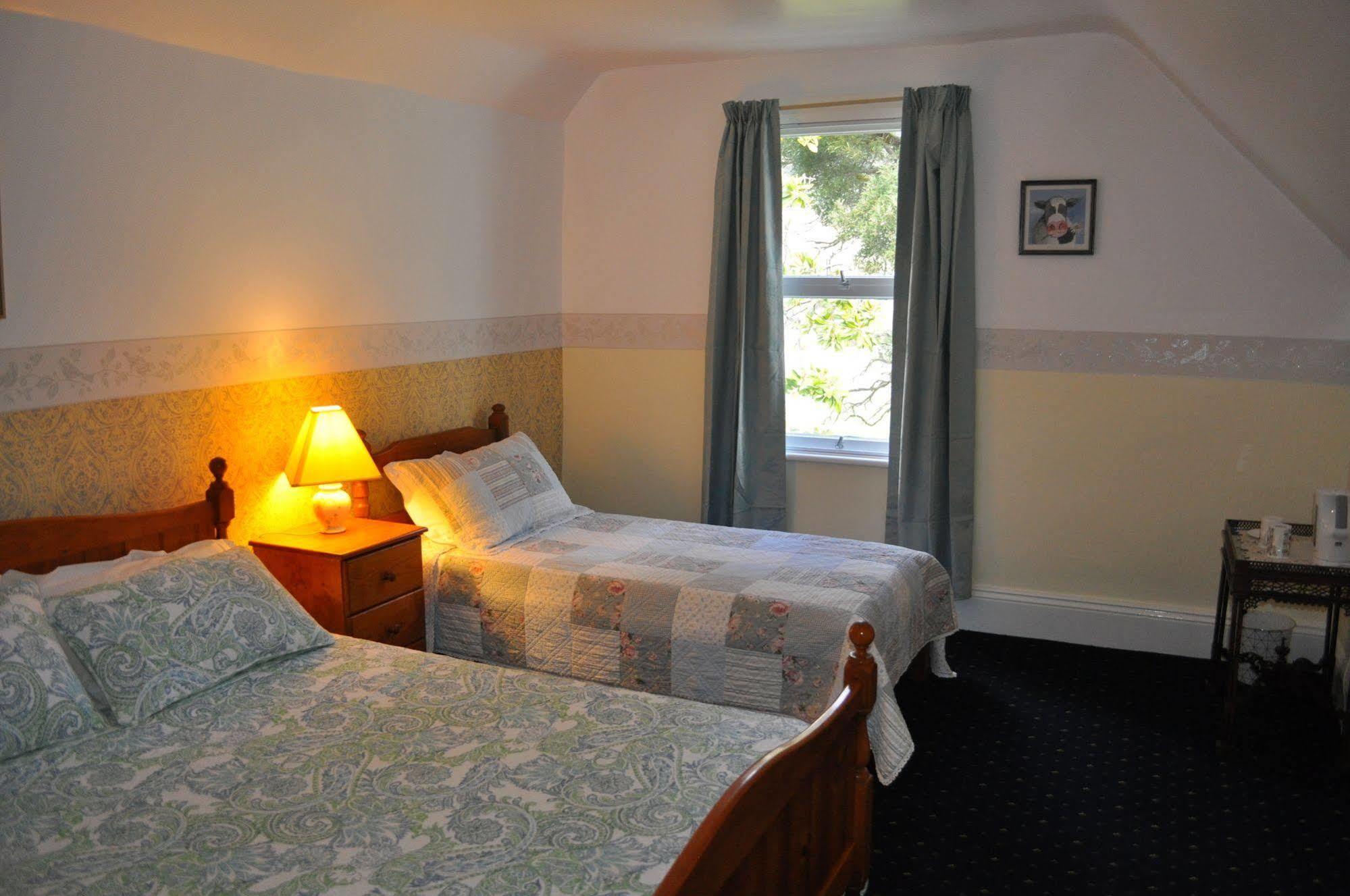 Roslyn House Bed & Breakfast Bushy Park Bagian luar foto