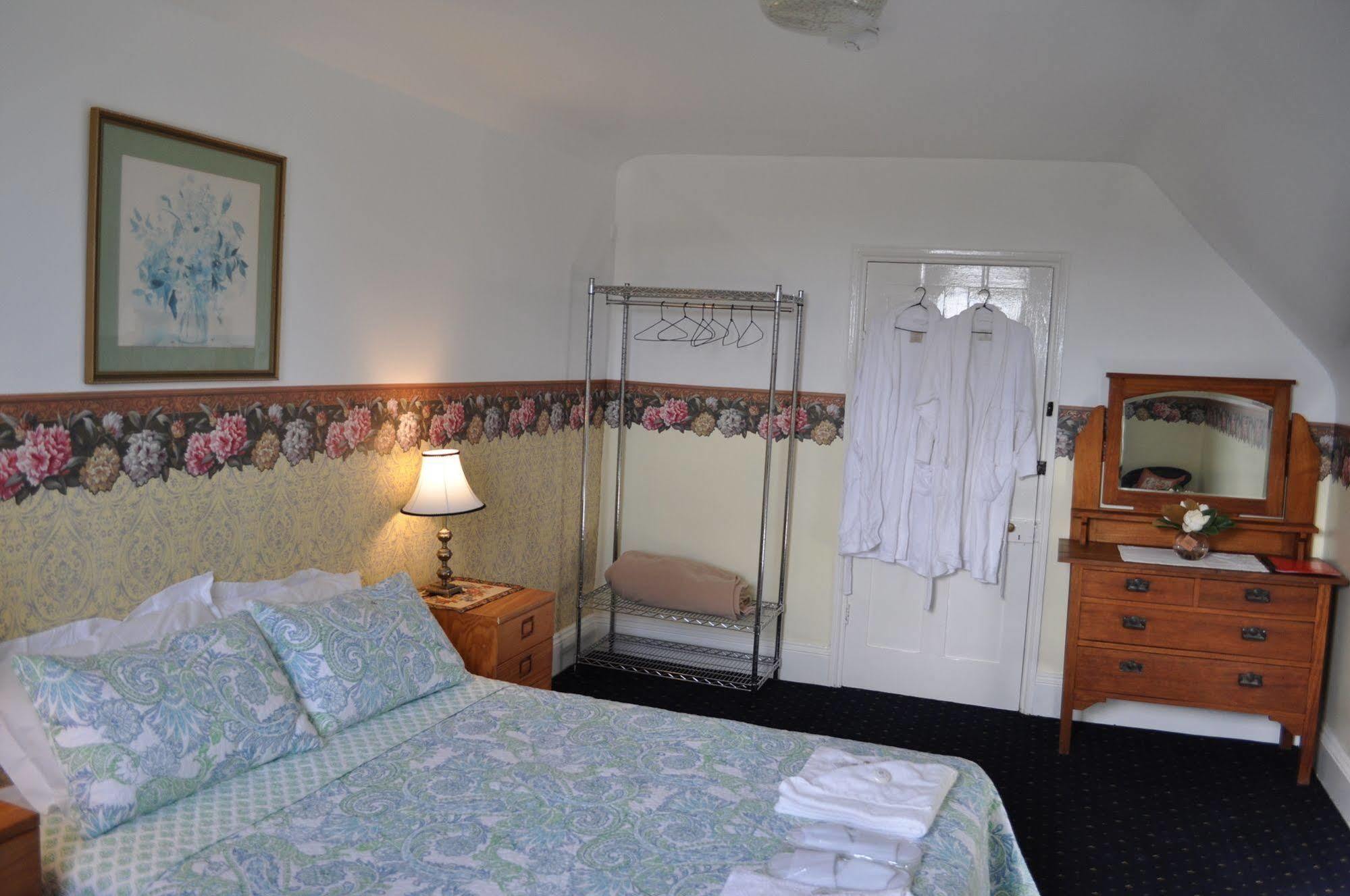 Roslyn House Bed & Breakfast Bushy Park Bagian luar foto
